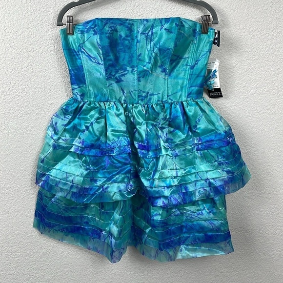 NWT Adrianna Papell Tier Print Mini Dress Corset Party Girly Whimsical Sz 8P - Picture 2 of 13